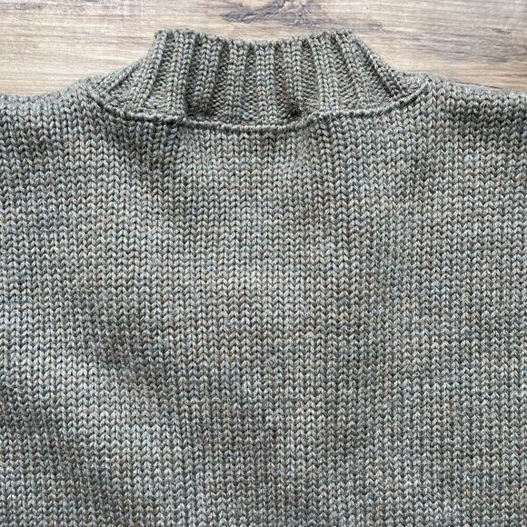 Vtg HANDCRAFT LTD Sweater Knitwear Thick 100% Pure Wool V-neck Chunky Medium - Picture 9 of 10